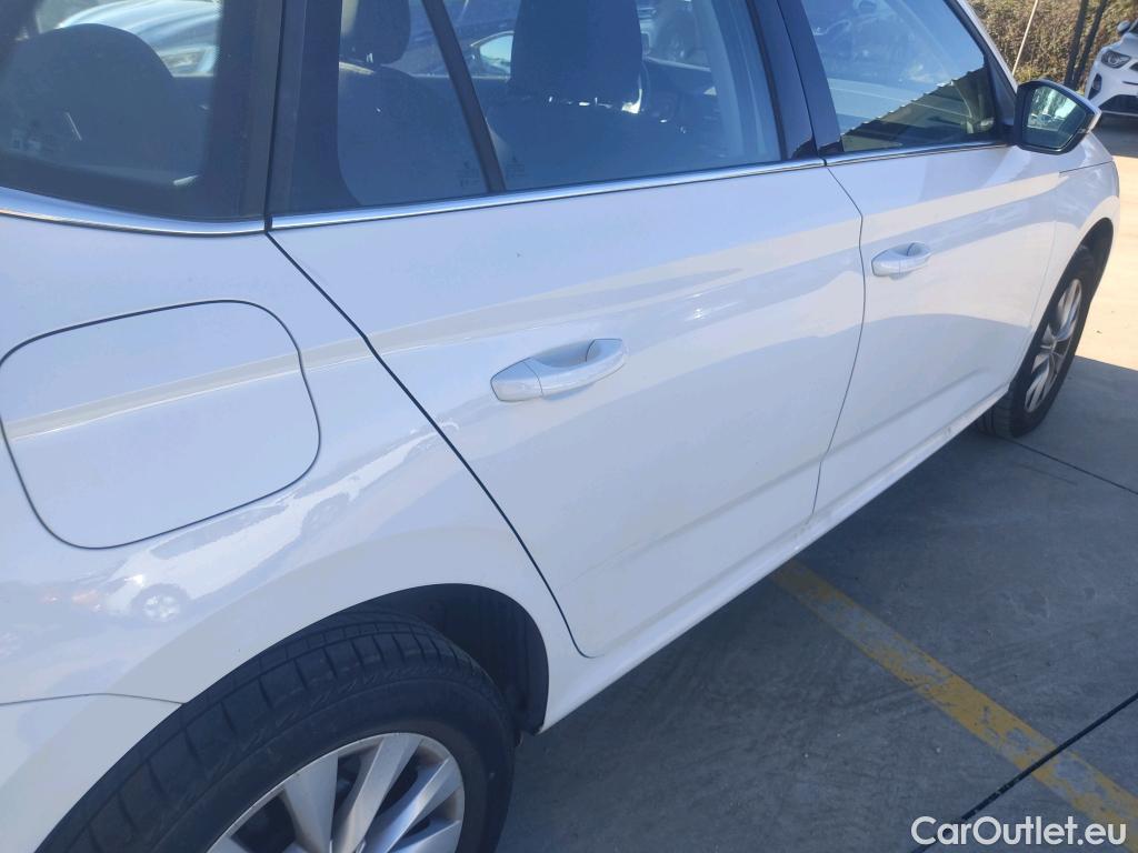  Skoda  KAMIQ SKODA  1.0 TSI 81kW (110CV) DSG Ambition (CX) #8