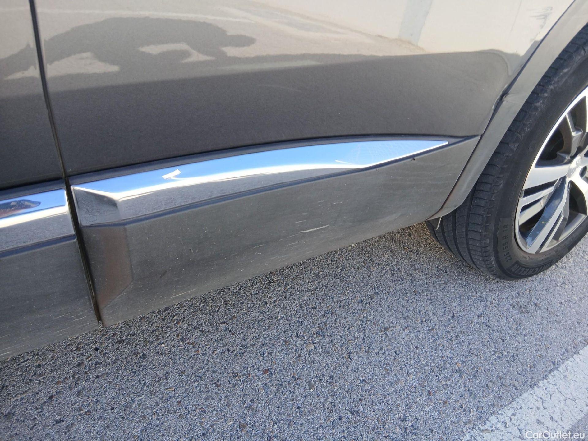  Peugeot  3008 PEUGEOT  / 2020 / 5P / todoterreno 1.5 BlueHDi 96kW (130CV) S&S Allure EAT8 #21