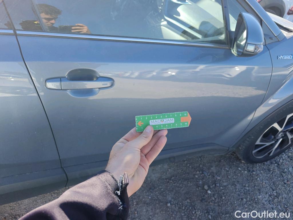  Toyota  C-HR TOYOTA  / 2019 / 5P / todoterreno 2.0 180H Advance #23