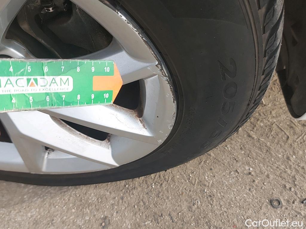  Seat  Leon SEAT Nuevo León / 2020 / 5P / familiar SP 1.5 TSI 96kW S&S Style Go(SP) #14