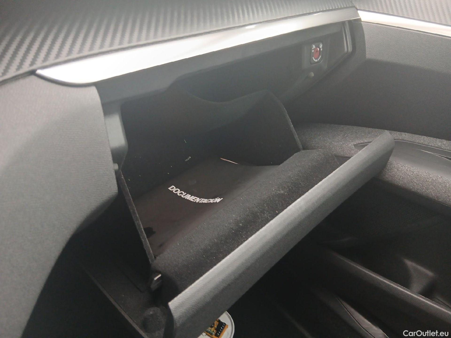  Peugeot  3008 PEUGEOT  / 2020 / 5P / todoterreno 1.5 BlueHDi 96kW (130CV) S&S Active Pack (AC4) #1