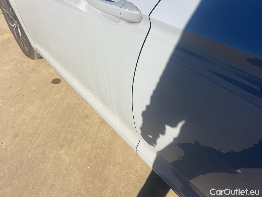  Volkswagen  Passat VOLKSWAGEN  / 2019 / 4P / sedán Executive 2.0 TDI 110kW (150CV) #5