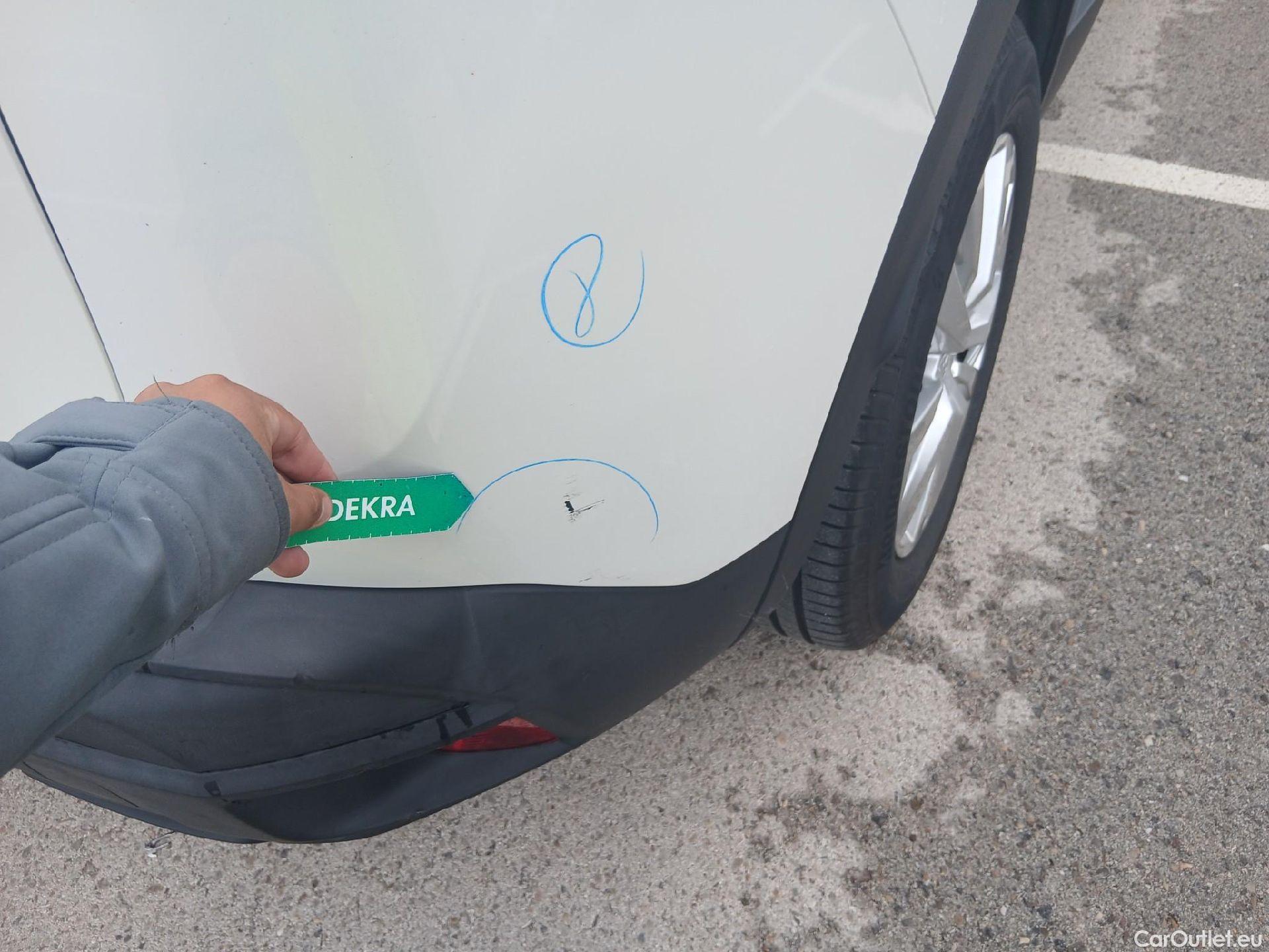  Peugeot  3008 PEUGEOT  / 2020 / 5P / todoterreno 1.5 BlueHDi 96kW (130CV) S&S Active Pack (AC4) #29