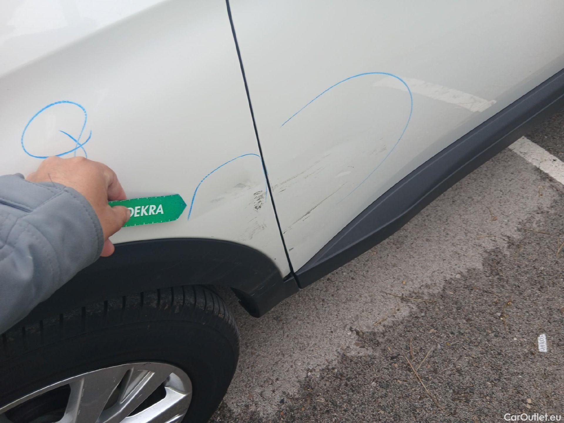  Peugeot  3008 PEUGEOT  / 2020 / 5P / todoterreno 1.5 BlueHDi 96kW (130CV) S&S Active Pack (AC4) #13