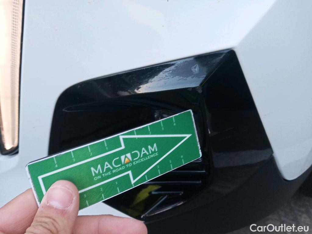  Peugeot  2008 PEUGEOT  / 2019 / 5P / todoterreno Allure Pack Puretech 130 S&S EAT8 (AC) #21