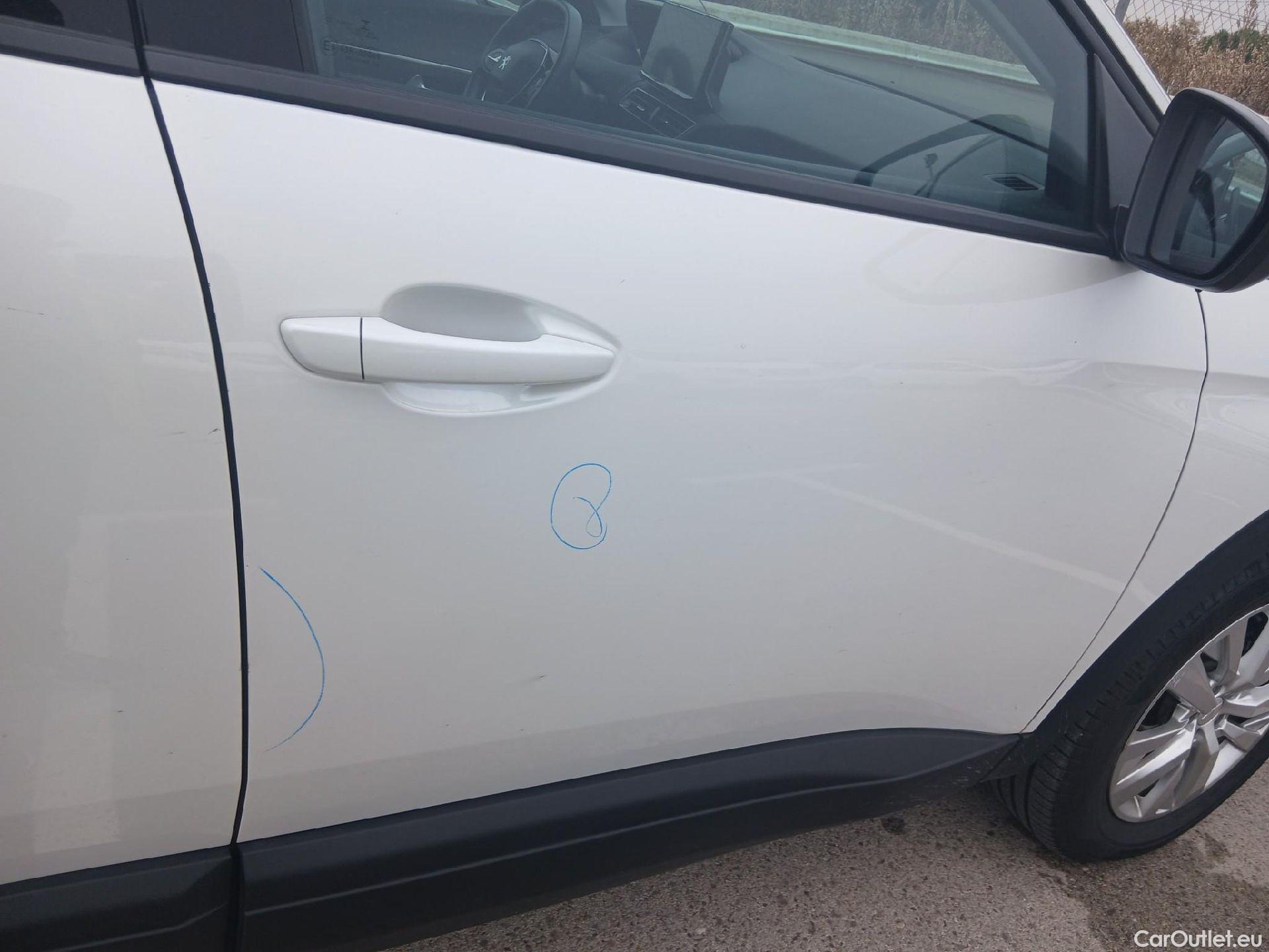  Peugeot  3008 PEUGEOT  / 2020 / 5P / todoterreno 1.5 BlueHDi 96kW (130CV) S&S Active Pack (AC4) #32