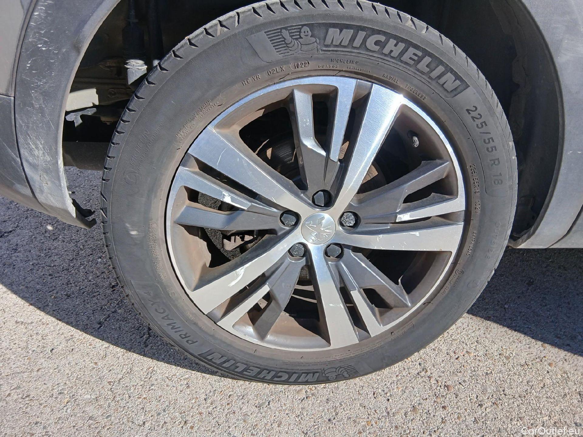  Peugeot  3008 PEUGEOT  / 2020 / 5P / todoterreno 1.5 BlueHDi 96kW (130CV) S&S Allure EAT8 #37