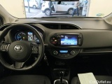  Toyota  Yaris TOYOTA  / 2017 / 5P / berlina con portón 1.5 100H Active #3