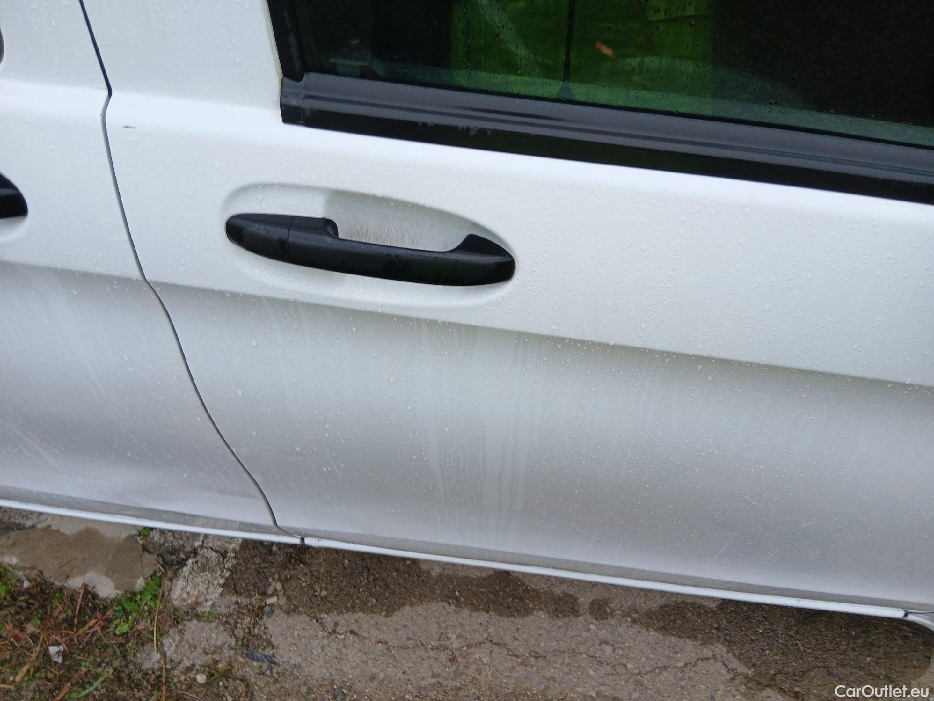  Mercedes  Vito MERCEDES-BENZ  / 2014 / 4P / furgón 114CDI AT 100kW Mixto Pro Compacta #23