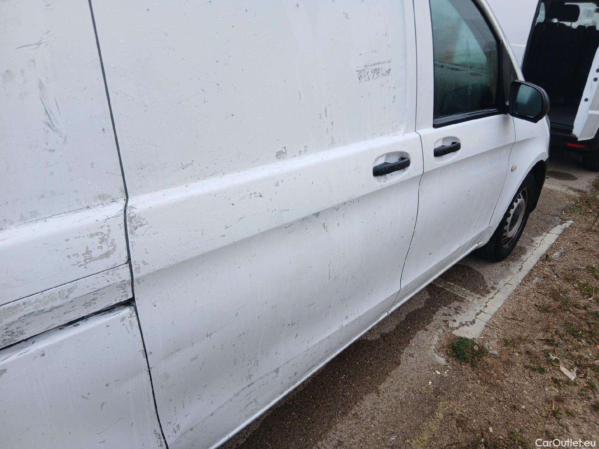  Mercedes  Vito MERCEDES-BENZ  / 2014 / 4P / furgón 111 CDI Larga #22