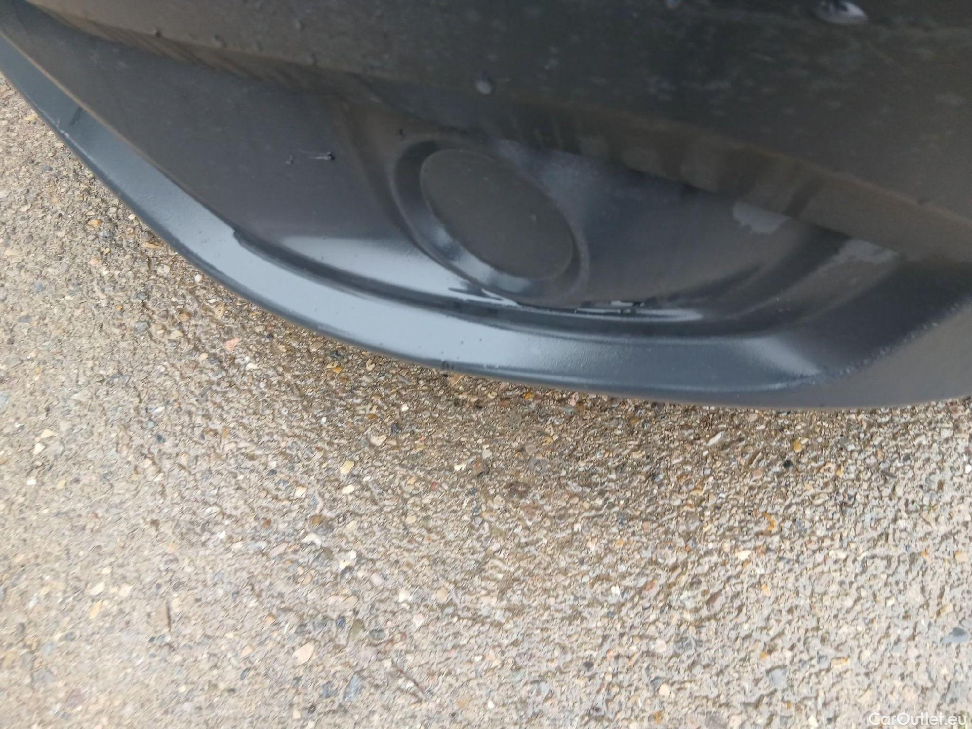  Mercedes  Vito MERCEDES-BENZ  / 2014 / 4P / furgón 111 CDI Larga #3