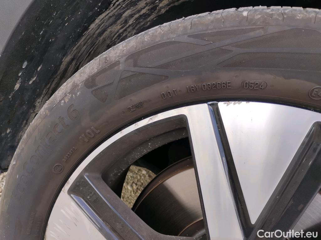  Volvo  XC 40 VOLVO XC40 / 2017 / 5P / todoterreno 1.5 T4 Twin Recharge R-Design Auto #12