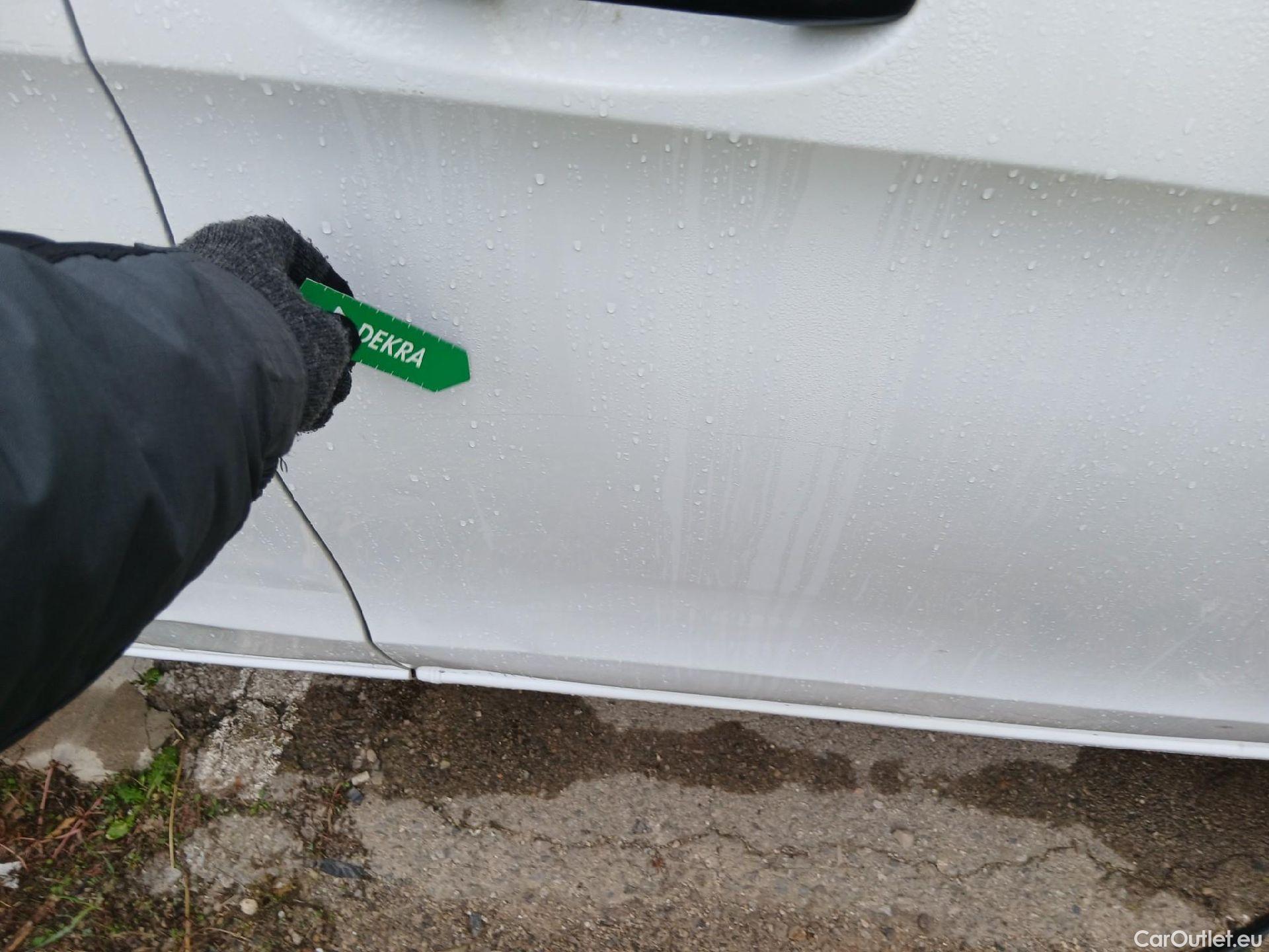  Mercedes  Vito MERCEDES-BENZ  / 2014 / 4P / furgón 114CDI AT 100kW Mixto Pro Compacta #22