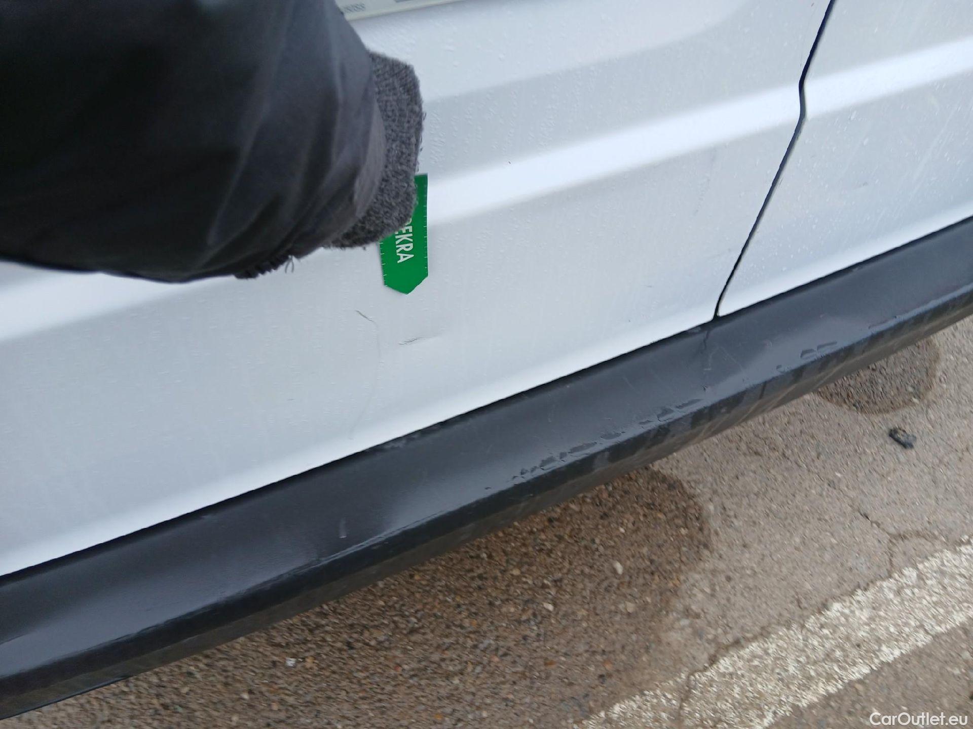  Mercedes  Vito MERCEDES-BENZ  / 2014 / 4P / furgón 114CDI AT 100kW Mixto Pro Compacta #13