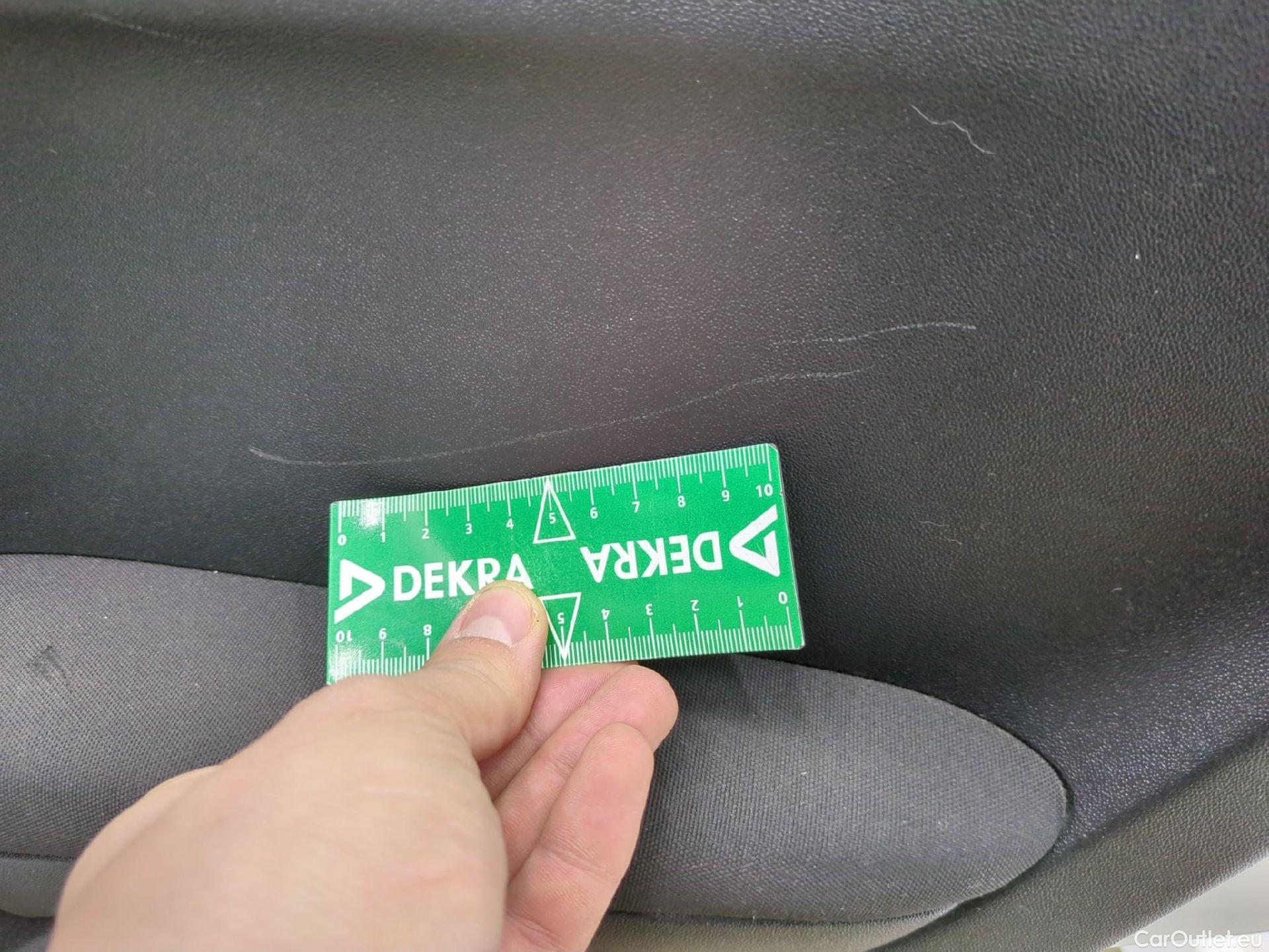  Peugeot  208  Affaire Pack Clim 1.6 HDi 75CV BVM5 E6 #71