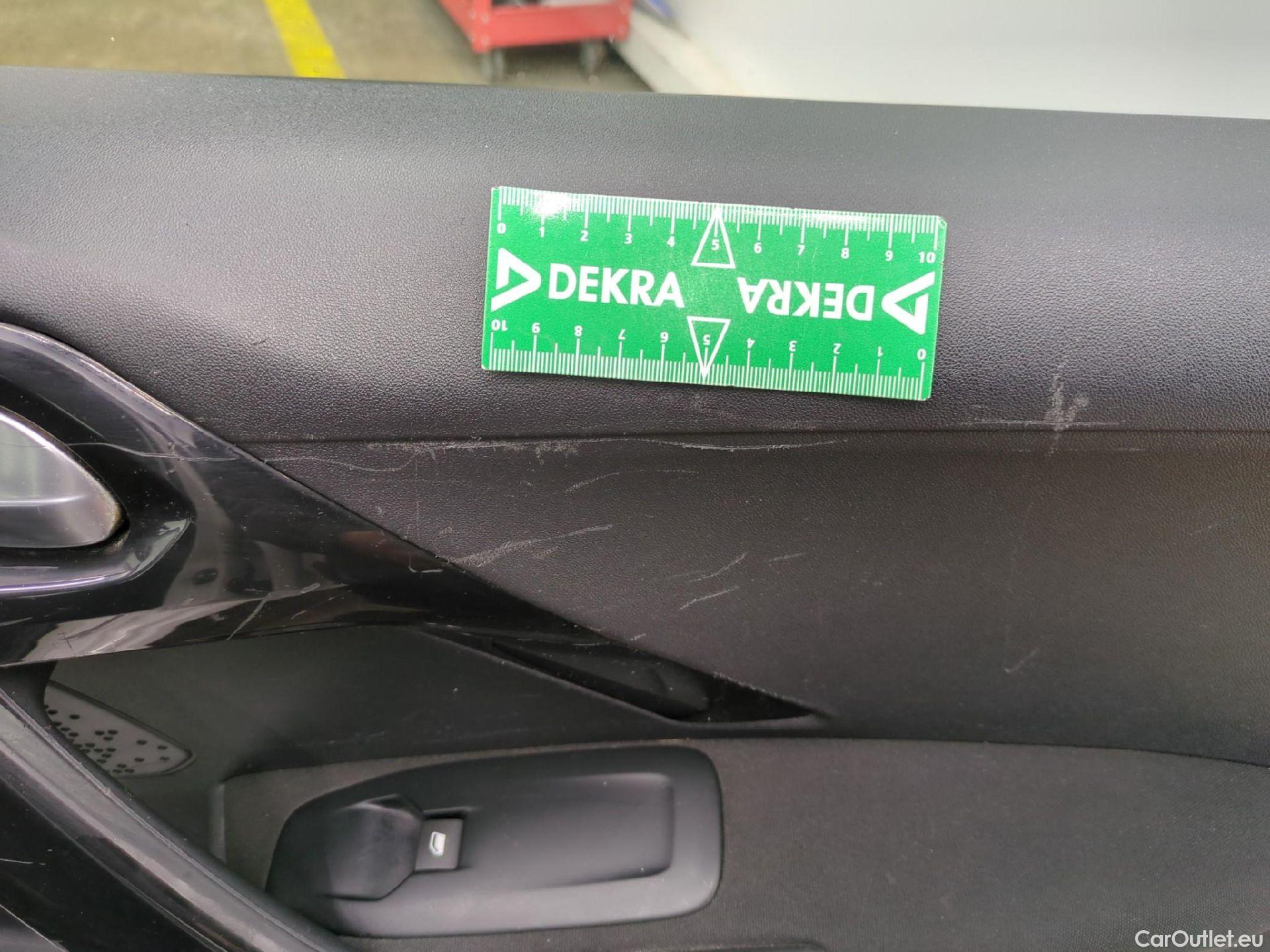  Peugeot  208  Affaire Pack Clim 1.6 HDi 75CV BVM5 E6 #13