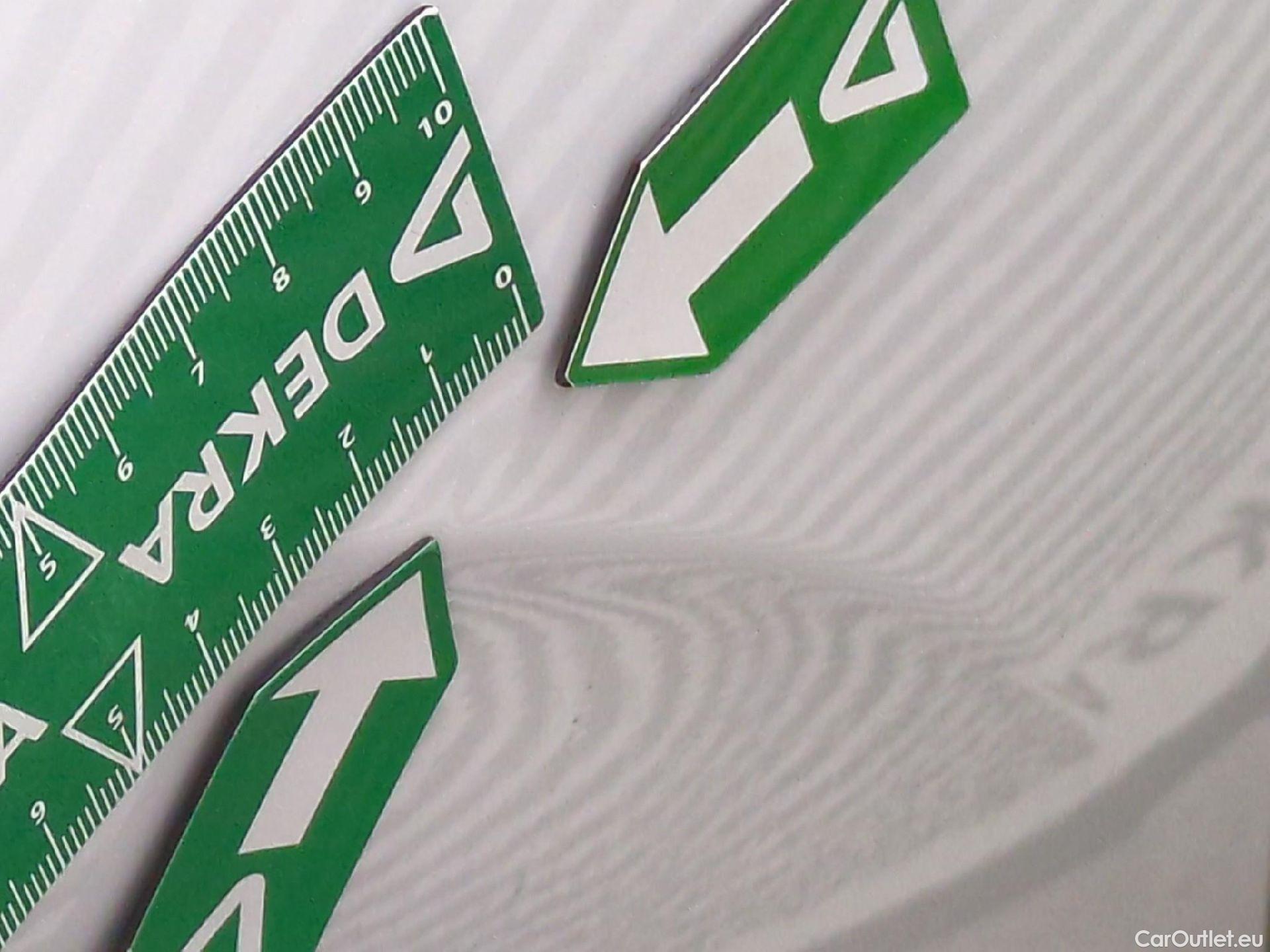  Peugeot  208  Affaire Pack Clim 1.6 HDi 75CV BVM5 E6 #85