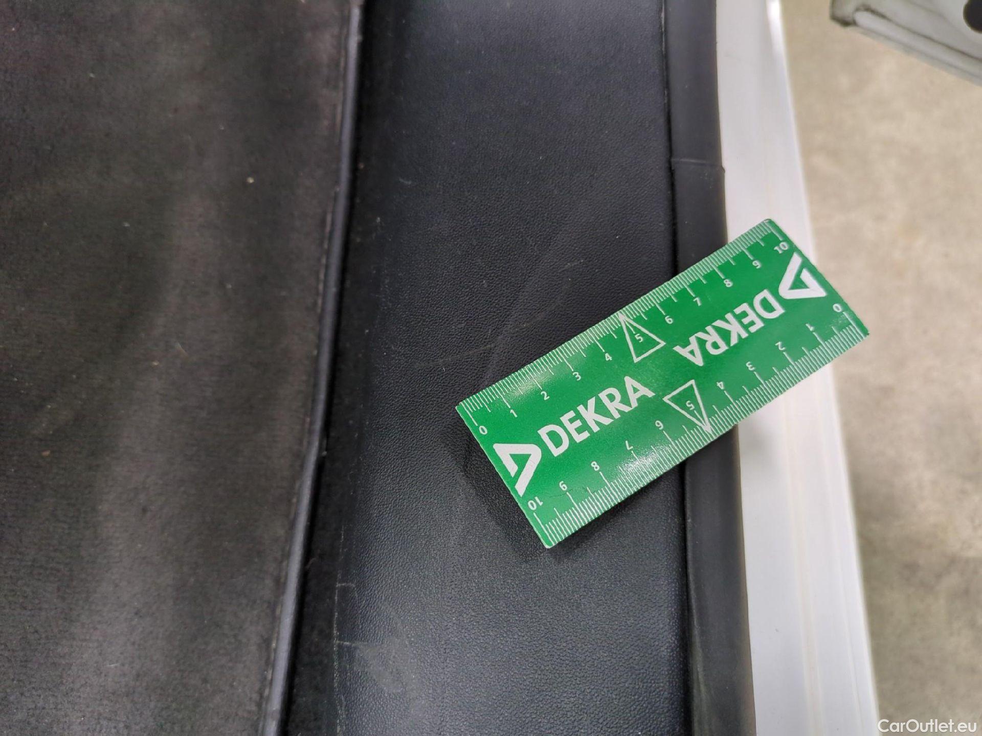  Peugeot  208  Affaire Pack Clim 1.6 HDi 75CV BVM5 E6 #5