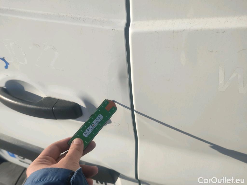  Renault  Trafic RENAULT  / 2019 / 4P / furgón Furgón 27 L1H1 Energy BluedCi 70 kW #11