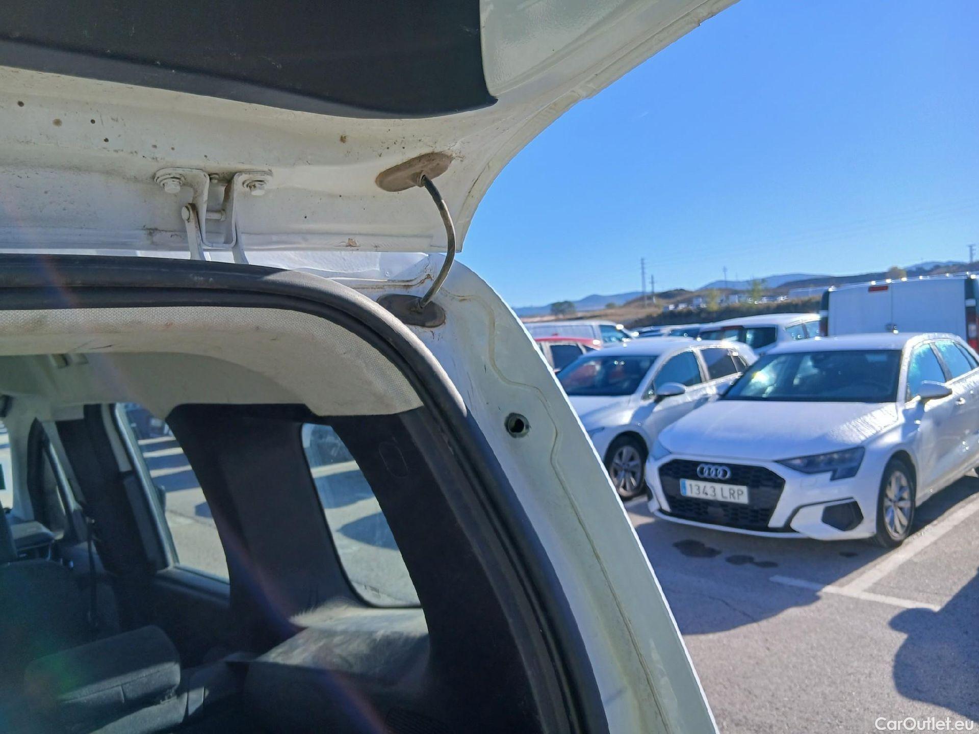  Renault  Kangoo RENAULT  Combi / 2021 / 5P / combi Life Edition One 1.5 Blue dCi 70kW(95CV) (IND)(AC) #30