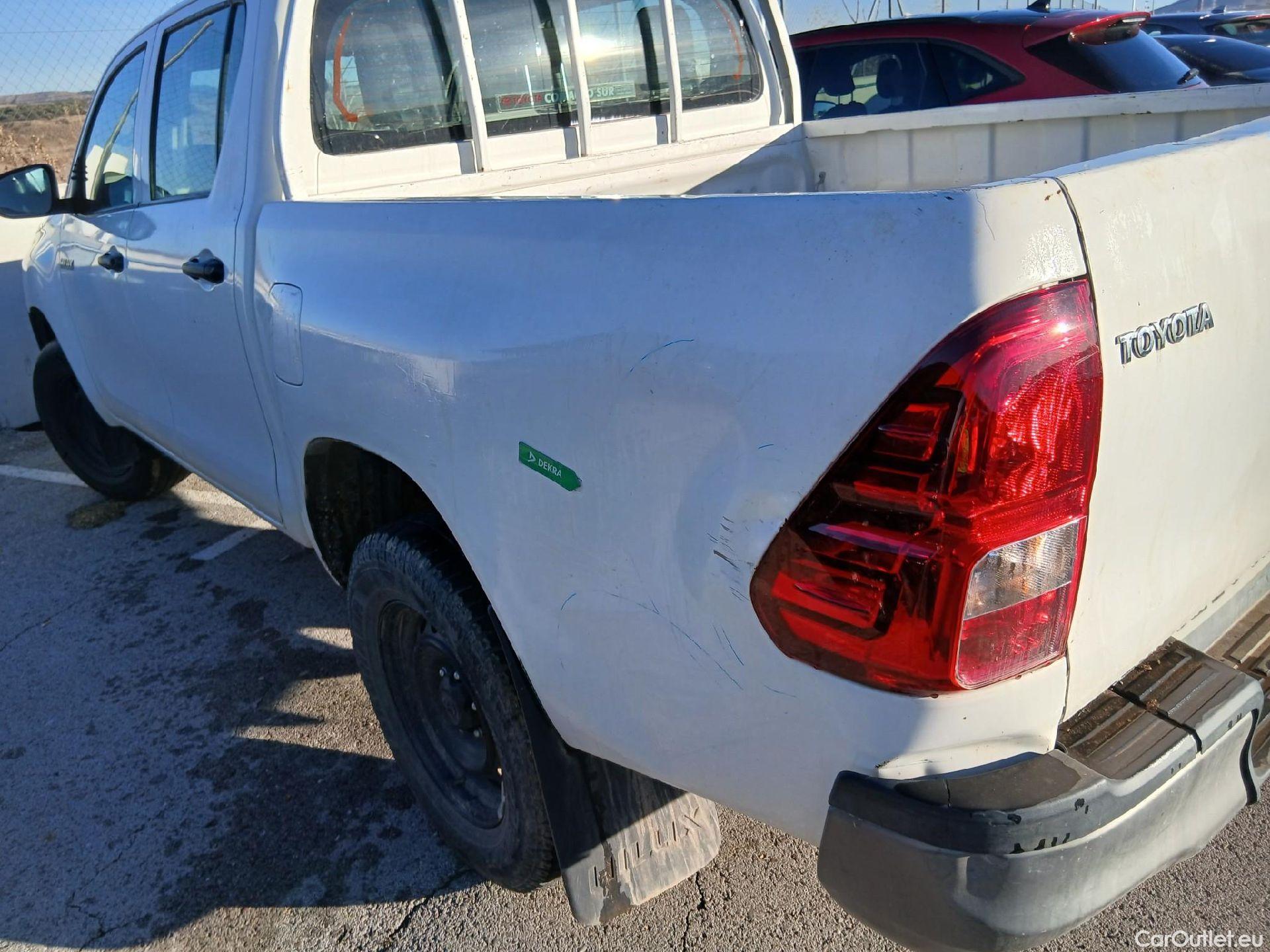  Toyota  Hilux TOYOTA  VU 4p 7G pickup 2.4 D-4D Cabina Doble GX 4x4 #18