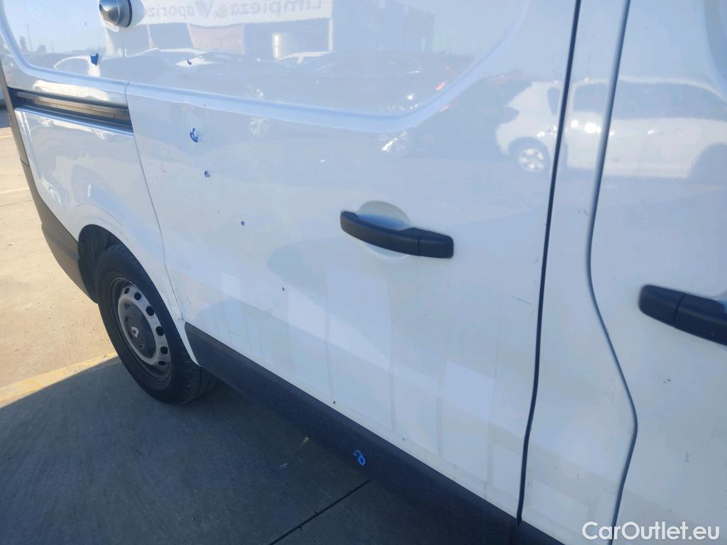  Renault  Trafic RENAULT  / 2019 / 4P / furgón Furgón 27 L1H1 Energy BluedCi 70 kW #13