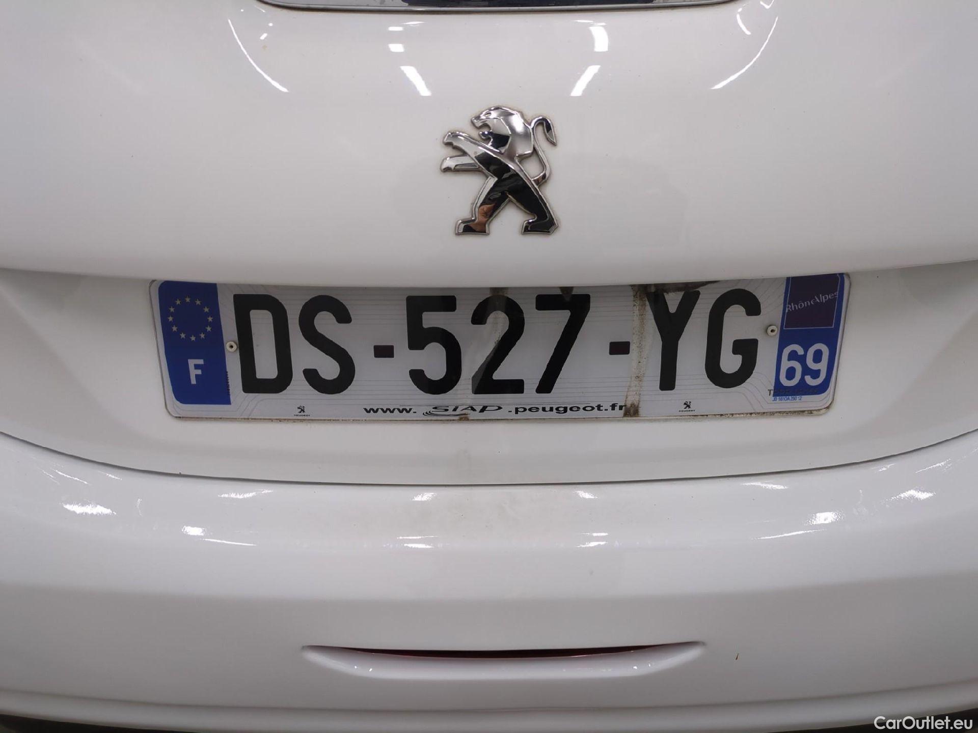  Peugeot  208  Affaire Pack Clim 1.6 HDi 75CV BVM5 E6 #33