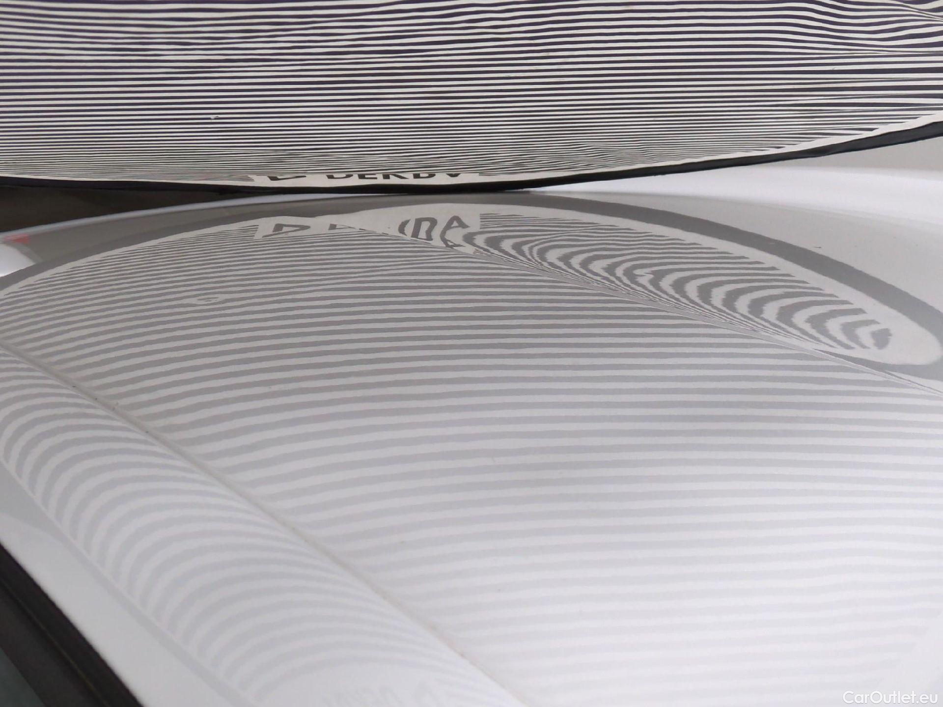  Peugeot  208  Affaire Pack Clim 1.6 HDi 75CV BVM5 E6 #94