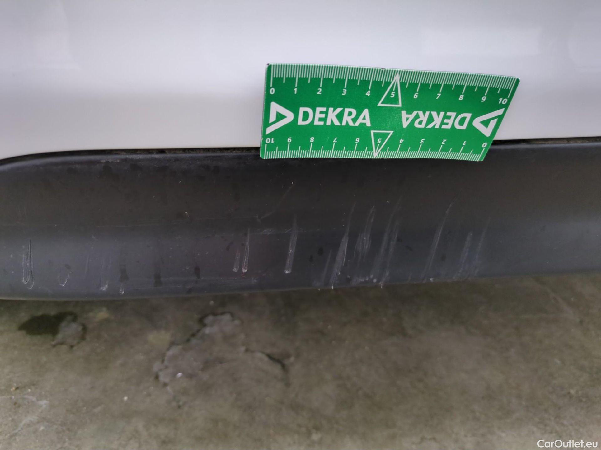  Peugeot  208  Affaire Pack Clim 1.6 HDi 75CV BVM5 E6 #103