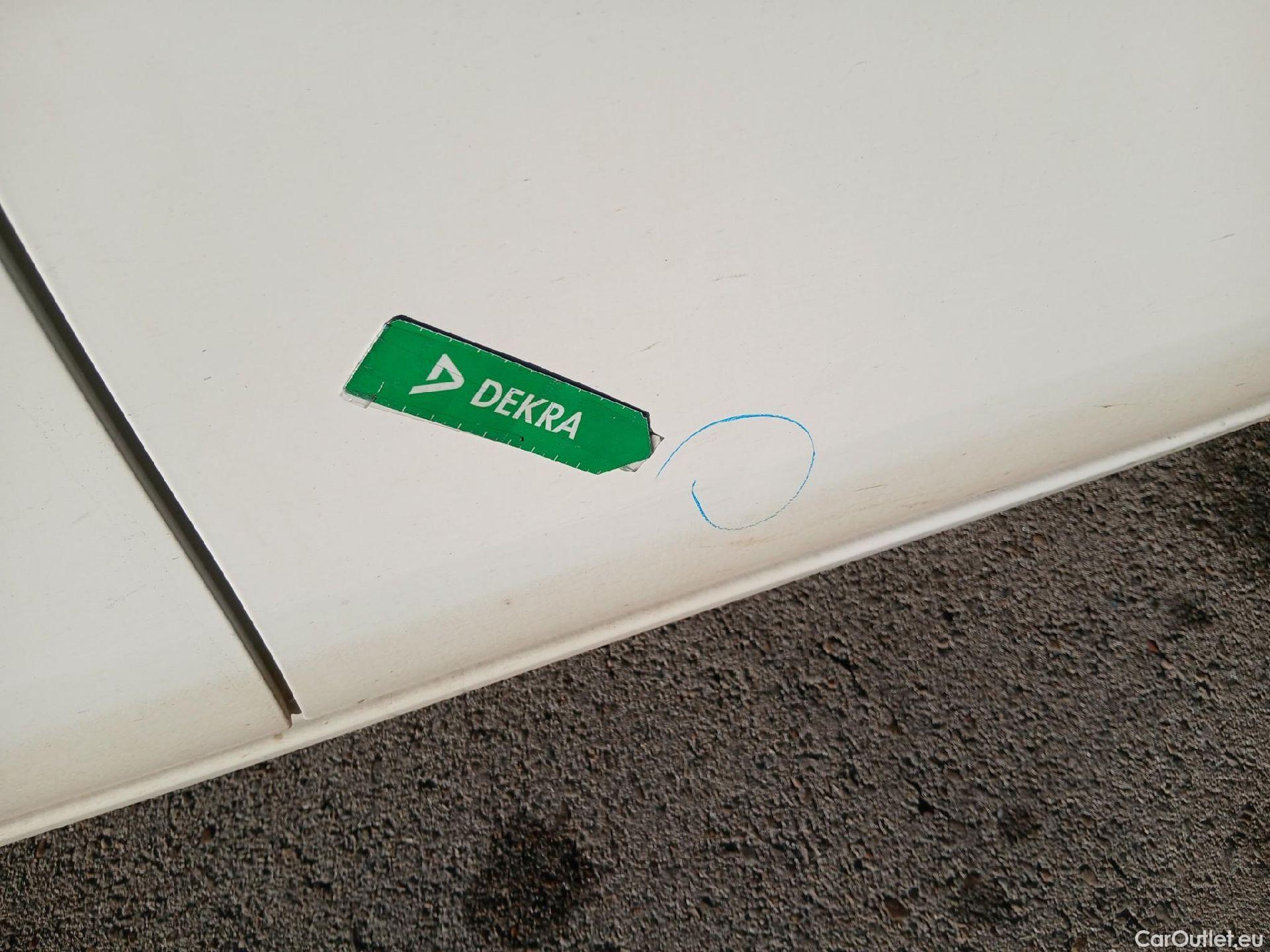  Toyota  Hilux TOYOTA  VU 4p 7G pickup 2.4 D-4D Cabina Doble GX 4x4 #31