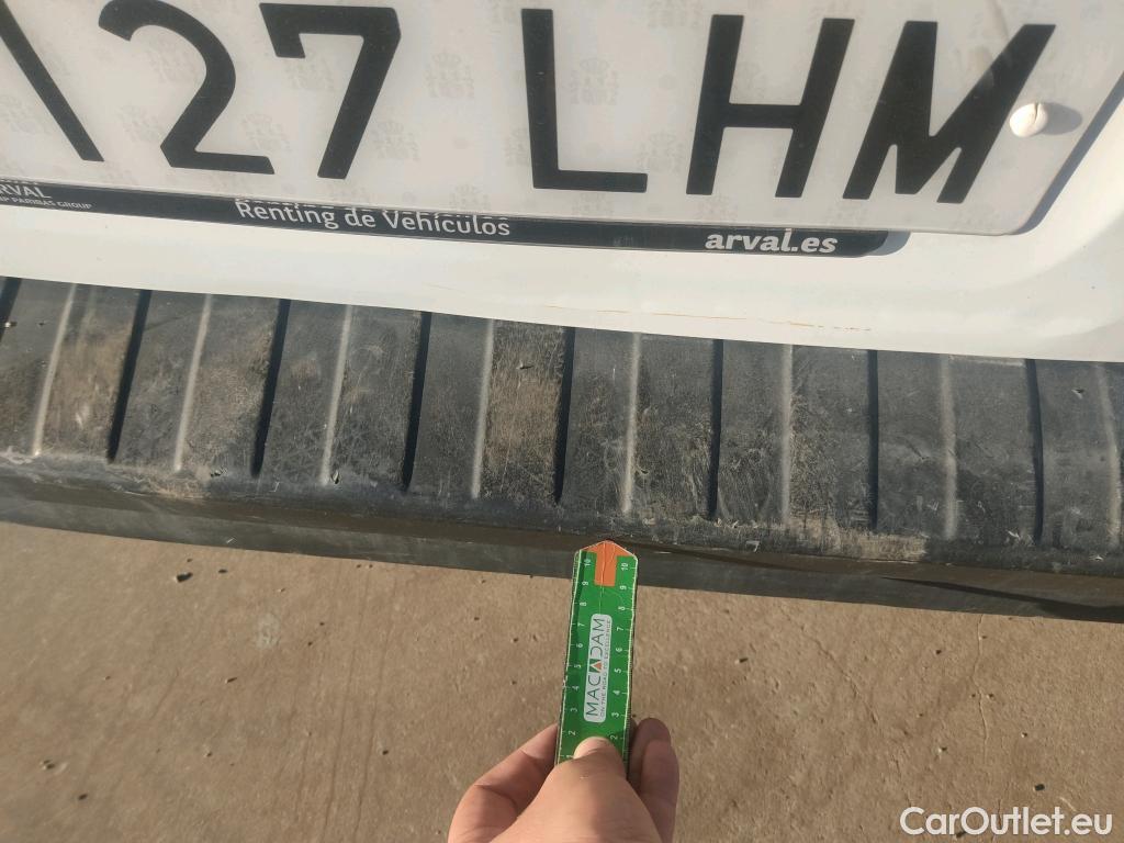  Renault  Trafic RENAULT  / 2019 / 4P / furgón Furgón 27 L1H1 Energy BluedCi 70 kW #27