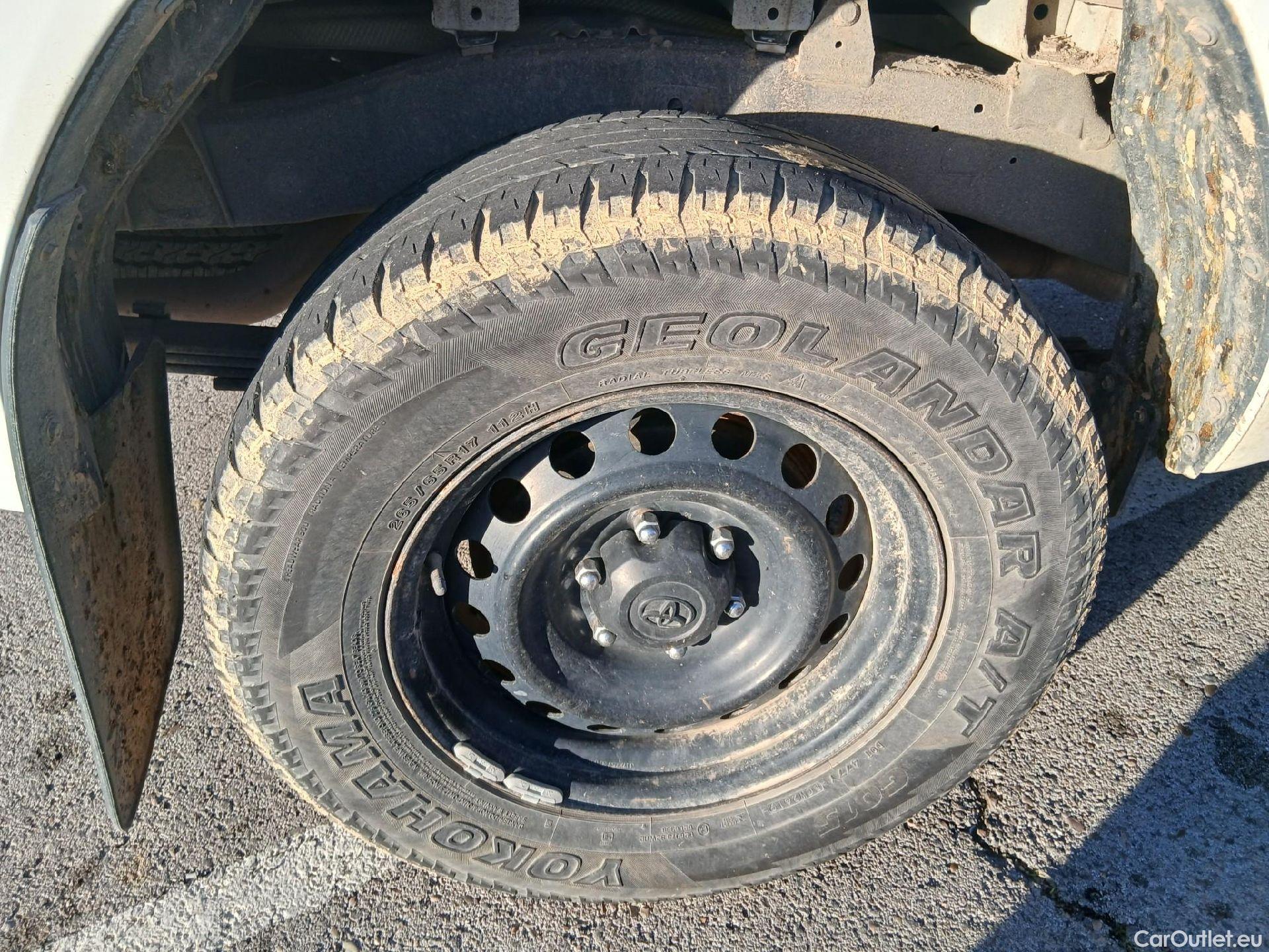  Toyota  Hilux TOYOTA  VU 4p 7G pickup 2.4 D-4D Cabina Doble GX 4x4 #1