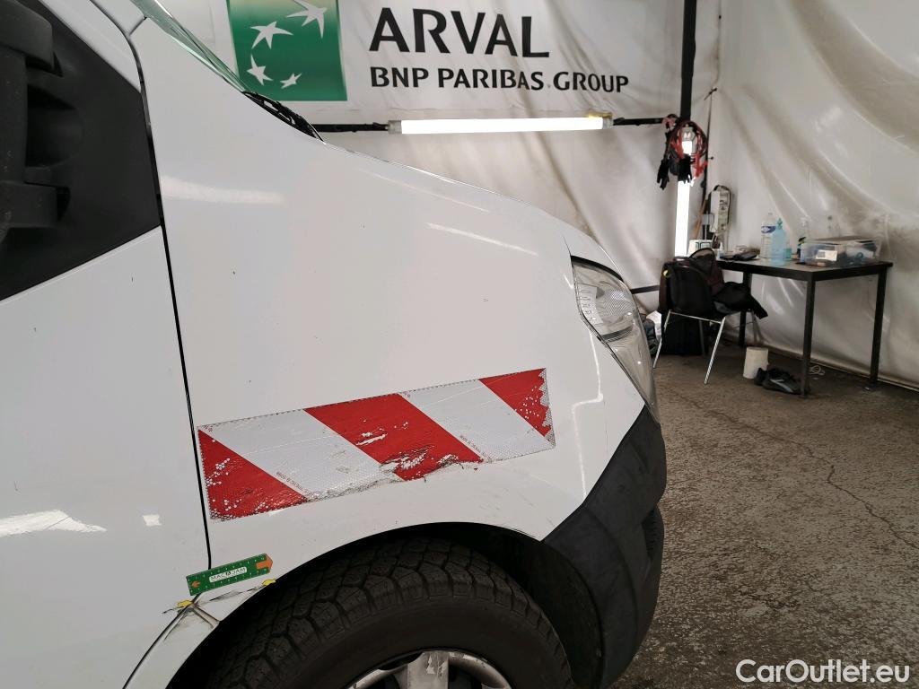  Nissan  NV400 NISSAN  / 2014 / 4P / Fourgon tôlé L2H2 2.3 dCi 165 EUVI S/S 3t5 N-Connecta #26