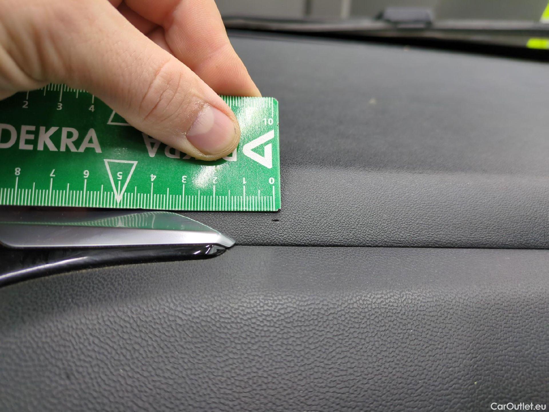  Peugeot  208  Affaire Pack Clim 1.6 HDi 75CV BVM5 E6 #8