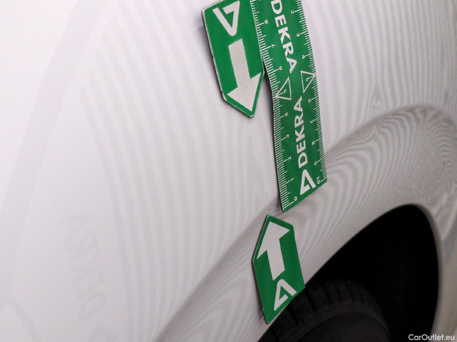  Peugeot  208  Affaire Pack Clim 1.6 HDi 75CV BVM5 E6 #63