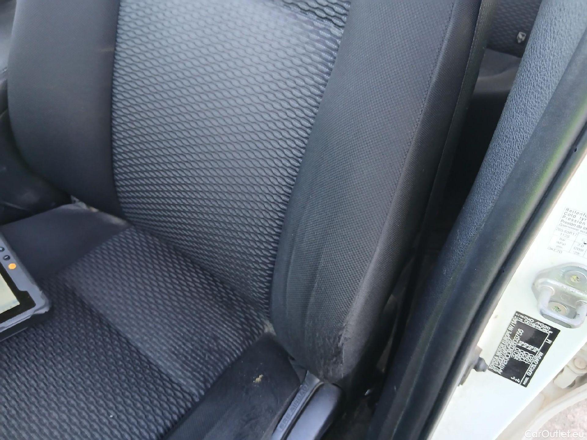  Toyota  Hilux TOYOTA  VU 4p 7G pickup 2.4 D-4D Cabina Doble GX 4x4 #12