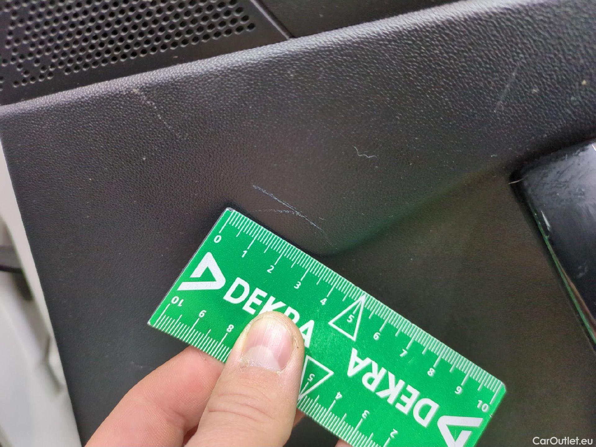  Peugeot  208  Affaire Pack Clim 1.6 HDi 75CV BVM5 E6 #72