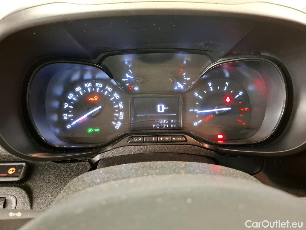  Citroen  Berlingo CITROEN  / 2018 / 4P / Fourgonnette Taille M 650kg BlueHDi 100 BVM Club #38