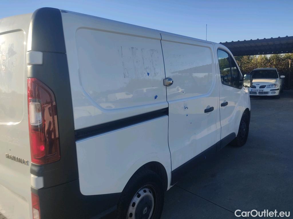  Renault  Trafic RENAULT  / 2019 / 4P / furgón Furgón 27 L1H1 Energy BluedCi 70 kW #19