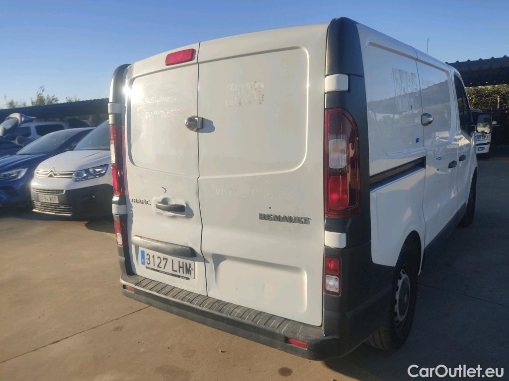  Renault  Trafic RENAULT  / 2019 / 4P / furgón Furgón 27 L1H1 Energy BluedCi 70 kW #18