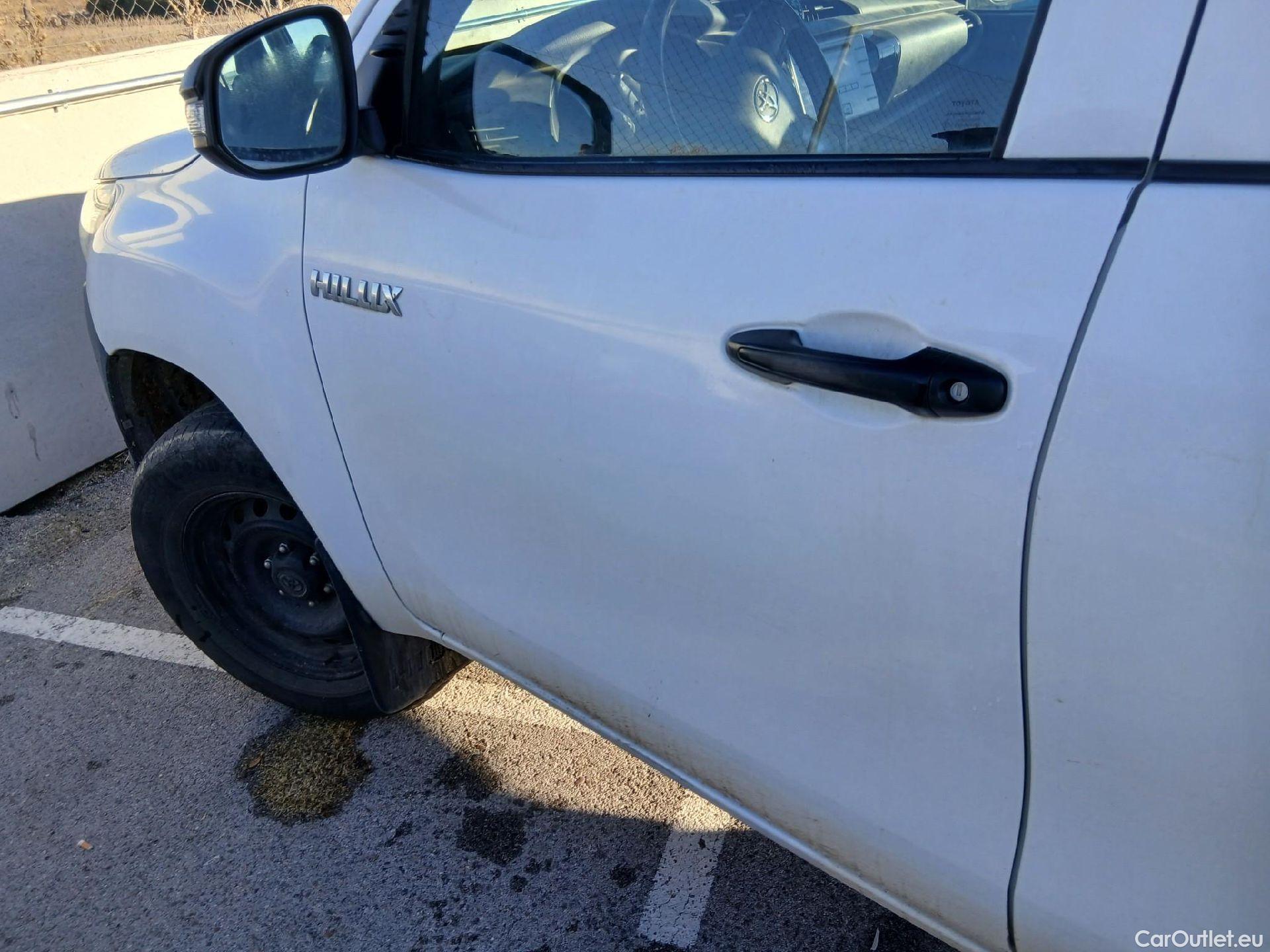  Toyota  Hilux TOYOTA  VU 4p 7G pickup 2.4 D-4D Cabina Doble GX 4x4 #8