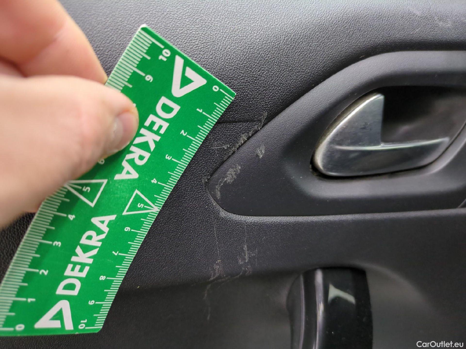  Peugeot  208  Affaire Pack Clim 1.6 HDi 75CV BVM5 E6 #29