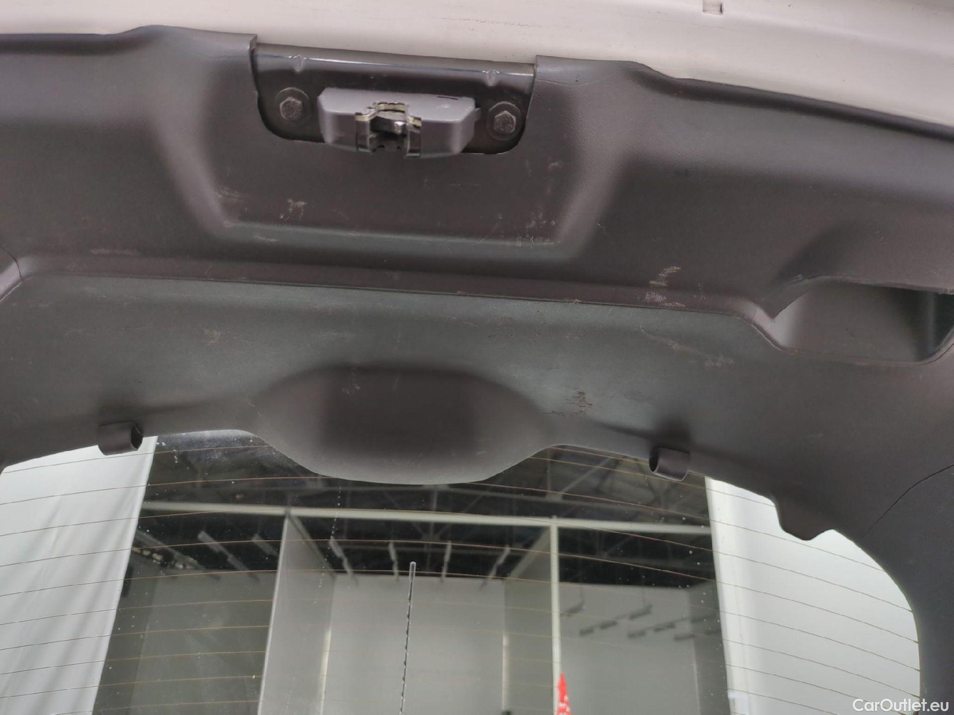  Peugeot  208  Affaire Pack Clim 1.6 HDi 75CV BVM5 E6 #55