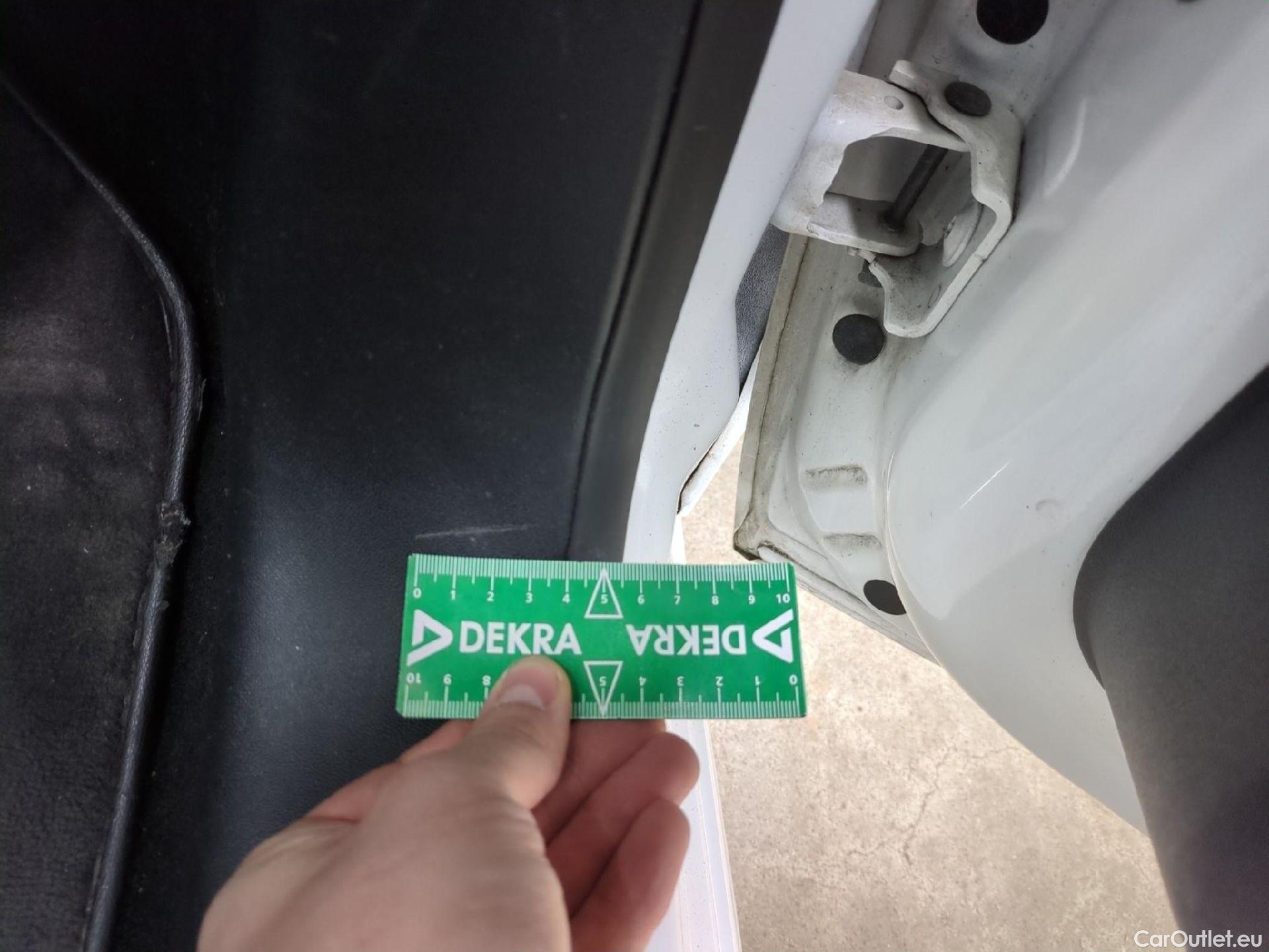  Peugeot  208  Affaire Pack Clim 1.6 HDi 75CV BVM5 E6 #6