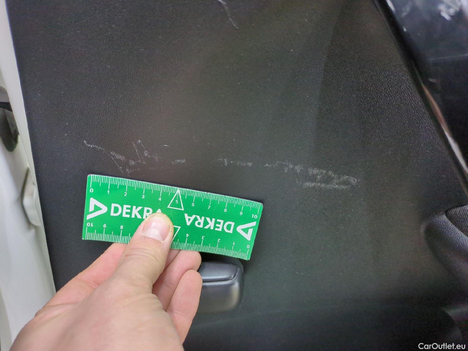  Peugeot  208  Affaire Pack Clim 1.6 HDi 75CV BVM5 E6 #70