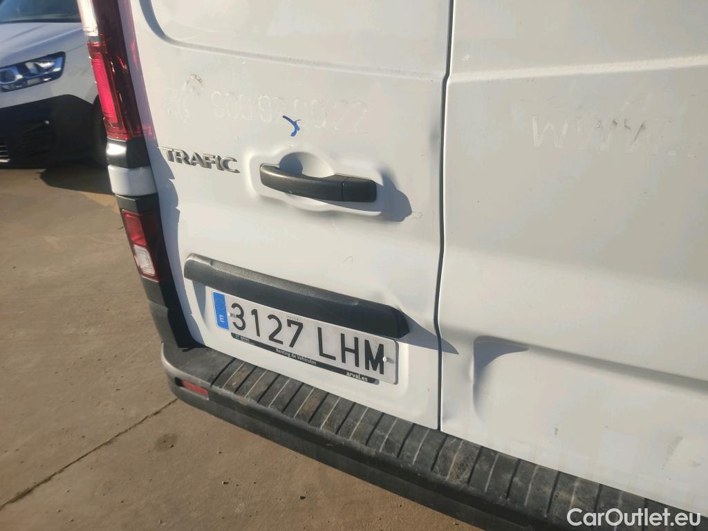  Renault  Trafic RENAULT  / 2019 / 4P / furgón Furgón 27 L1H1 Energy BluedCi 70 kW #10