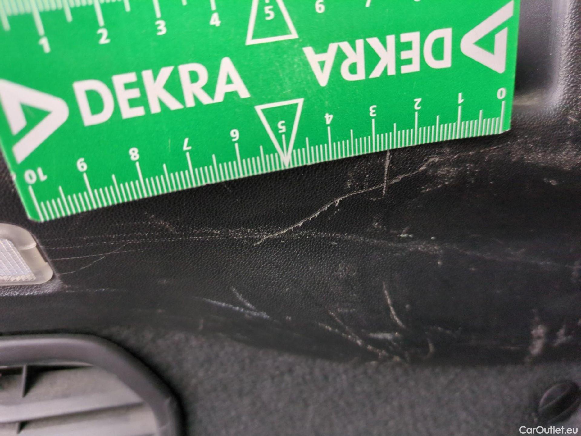  Peugeot  208  Affaire Pack Clim 1.6 HDi 75CV BVM5 E6 #41