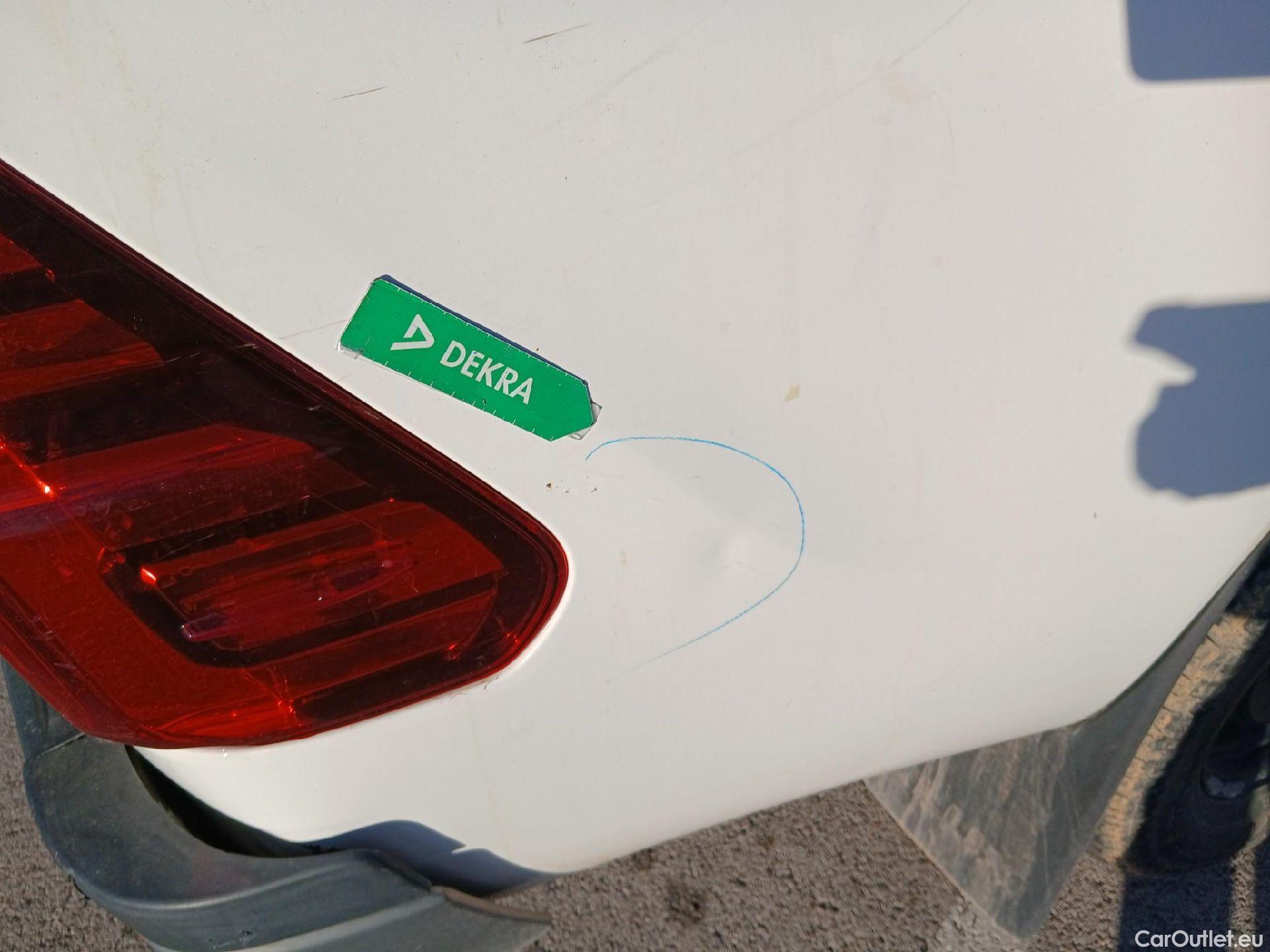  Toyota  Hilux TOYOTA  VU 4p 7G pickup 2.4 D-4D Cabina Doble GX 4x4 #26