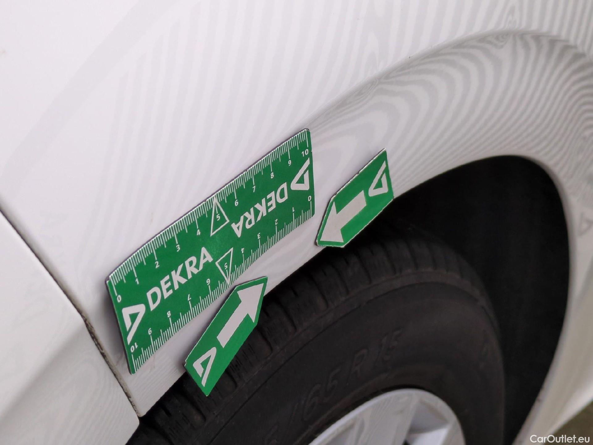  Peugeot  208  Affaire Pack Clim 1.6 HDi 75CV BVM5 E6 #62