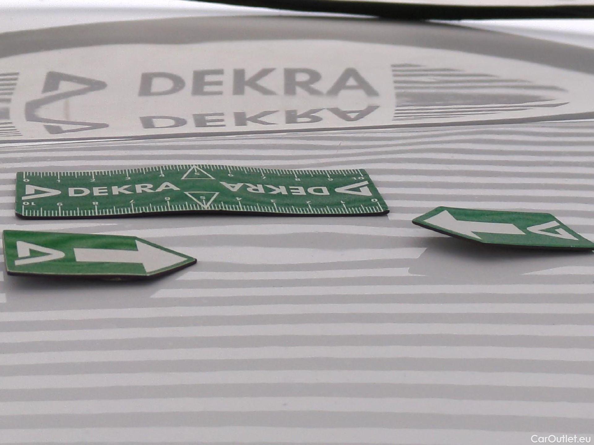  Peugeot  208  Affaire Pack Clim 1.6 HDi 75CV BVM5 E6 #95